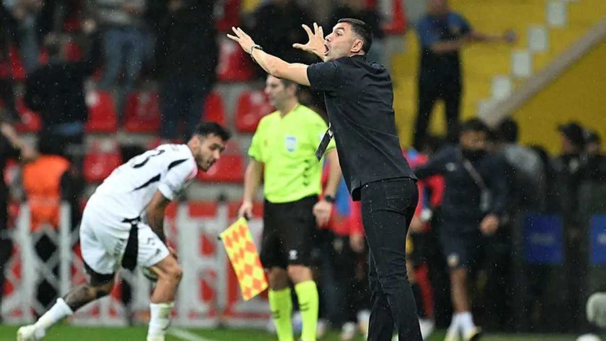 SON DAKİKA: Burak Yılmaz istifa etti! Beşiktaş maçından sonra…